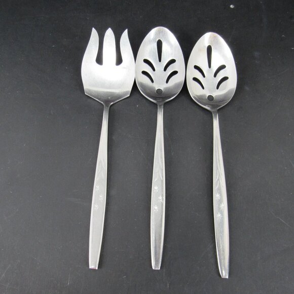 Oneida Starburst Stainless Steel Japan 2 Serving Spoons and 1 Serving Fork - Picture 1 of 9